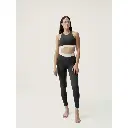 born-living-yoga-fiorella-sporttop-met-medium-hoge-ondersteuning (2).webp