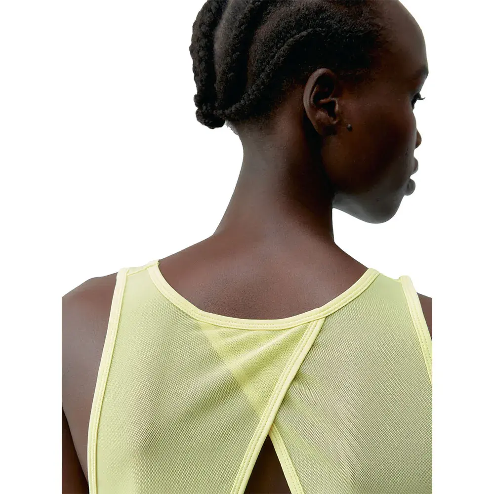 born-living-yoga-daila-sleeveless-t-shirt (4).webp