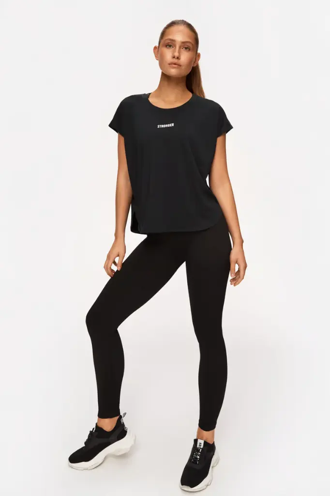 9889_afadc507fb-stronger-1267_9999-drop-t-shirt_black-04-original.webp