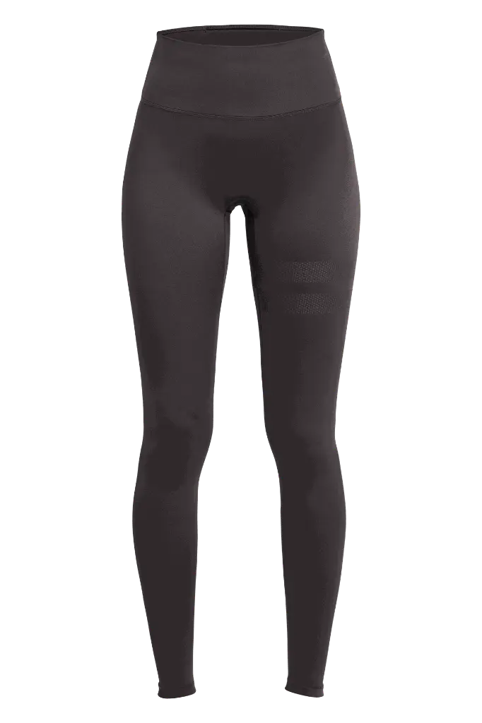 STRONGER-L941_1055-The Signature One Leggings_Bristol Black-P01.webp