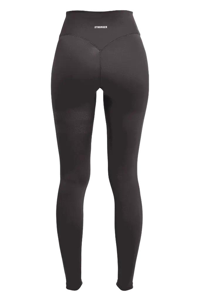 STRONGER-L941_1055-The Signature One Leggings_Bristol Black-P03.webp