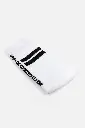 STRONGER-1665_1000-Stride Socks_White-03.webp