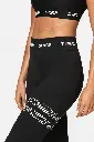 STRONGER-1667_9999-Hero Leggings_Black-04.webp