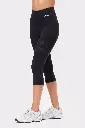 STRONGER-1552_9999-Signature Capri Leggings_Black-02.webp