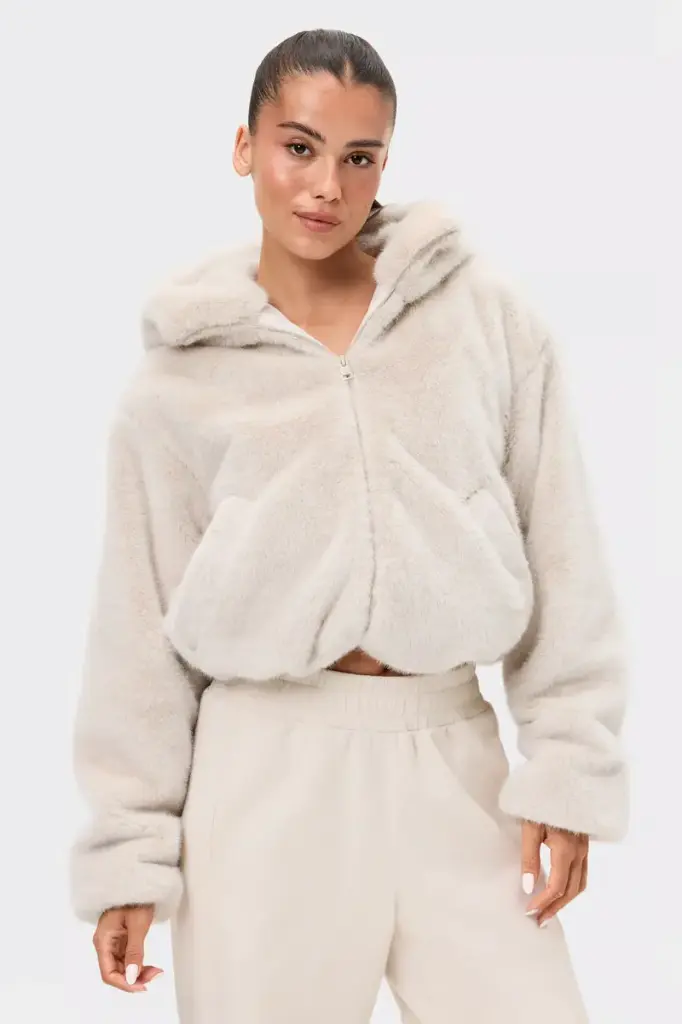 Stronger Fluffy Hood Jas Moonbeam