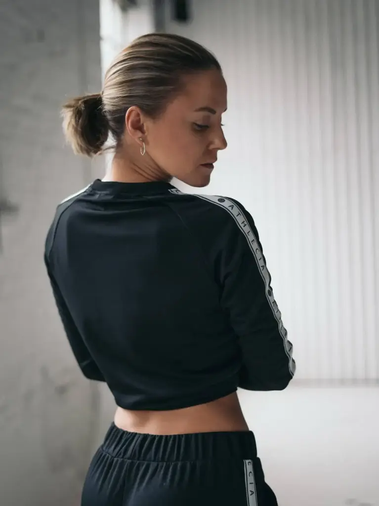 [ATH55-38-ZW] Athlecia Sella Neck Sweatshirt Zwart (38)