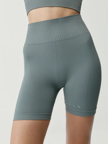 [BLY6-S-GRO] Born Living Yoga Short Eris-Tea (S)