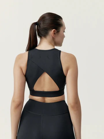 [BLY9-M-ZW] Born Living Yoga Top Nara Black (M)