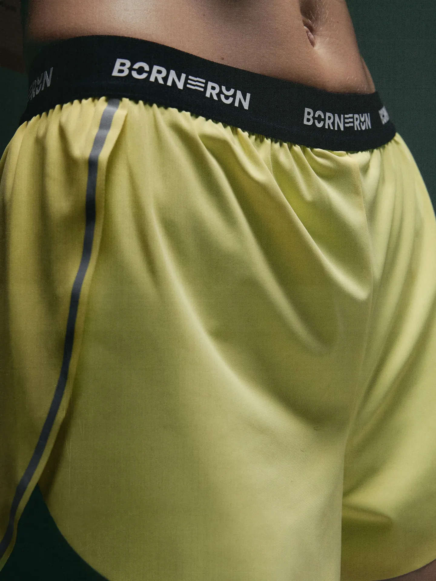 [BLYR6-S-GE] Born Living Yoga Short Voltrun Lemon Curd (S)