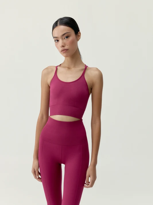 [BLY711-S-BOR] Born Living Yoga Top Viveka Ciruela (S)
