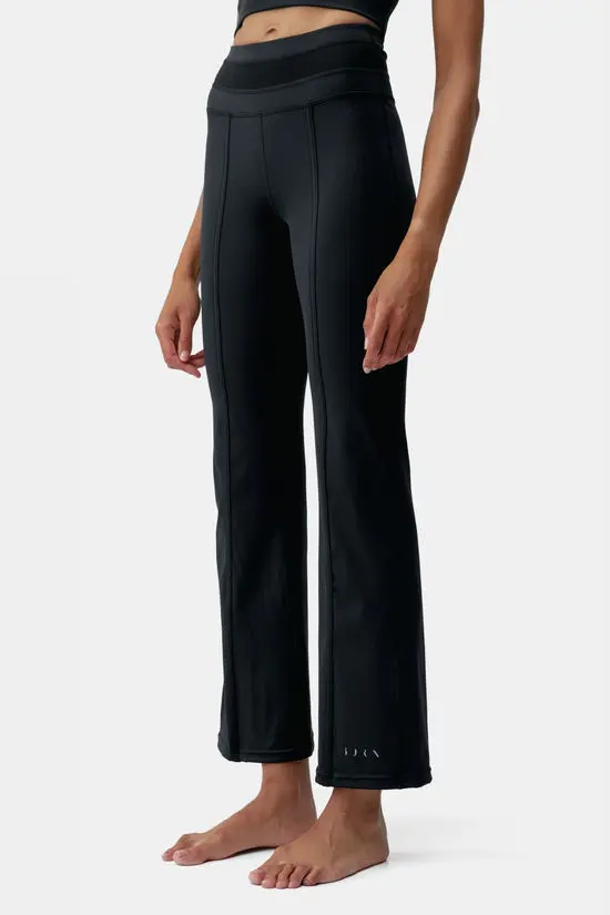 Born Living Yoga Legging Maeve Black